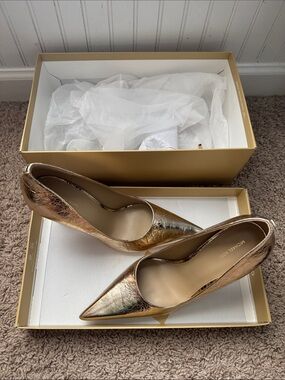 Michael Kors Gold Pointed-Toe Leather Pumps